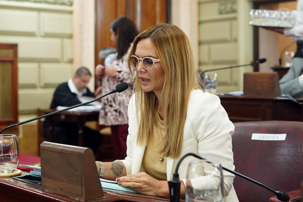 Amalia Granata contra la casta de Santa Fe: “Sobran&nbsp;privilegios”