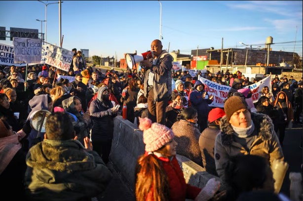 Protesta de vendedores de La Salada en la&nbsp;Municipalidad