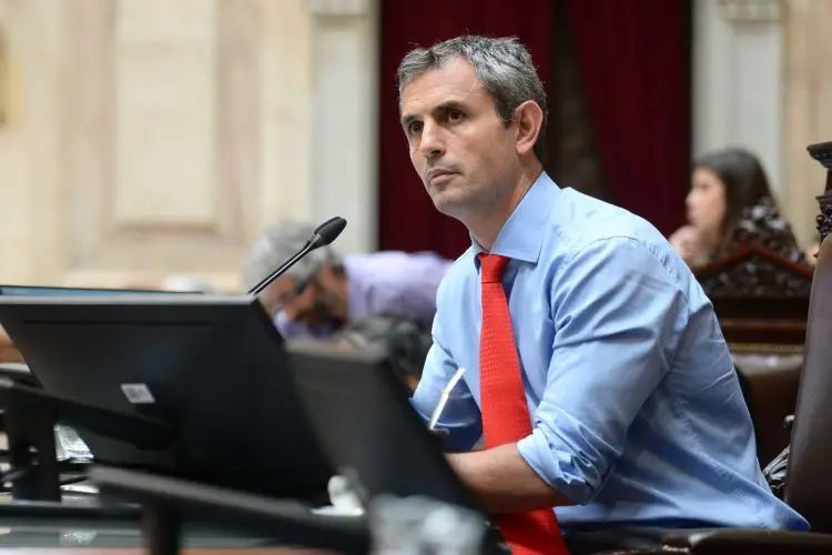 LLA mantiene unida su bancada y Karina Milei apoya a&nbsp;Menem