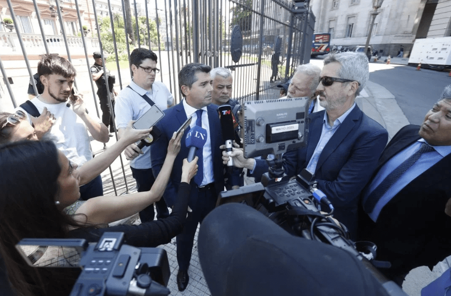 Santilli se juntó con Orrego y destacó a los gobernadores como aliados clave del&nbsp;Presidente